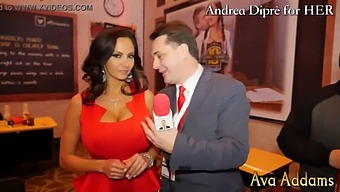 Ava Addams Si Hladí Prsa A Přitom Svádí Andreu Dipré Ve Vášnivém Setkání
